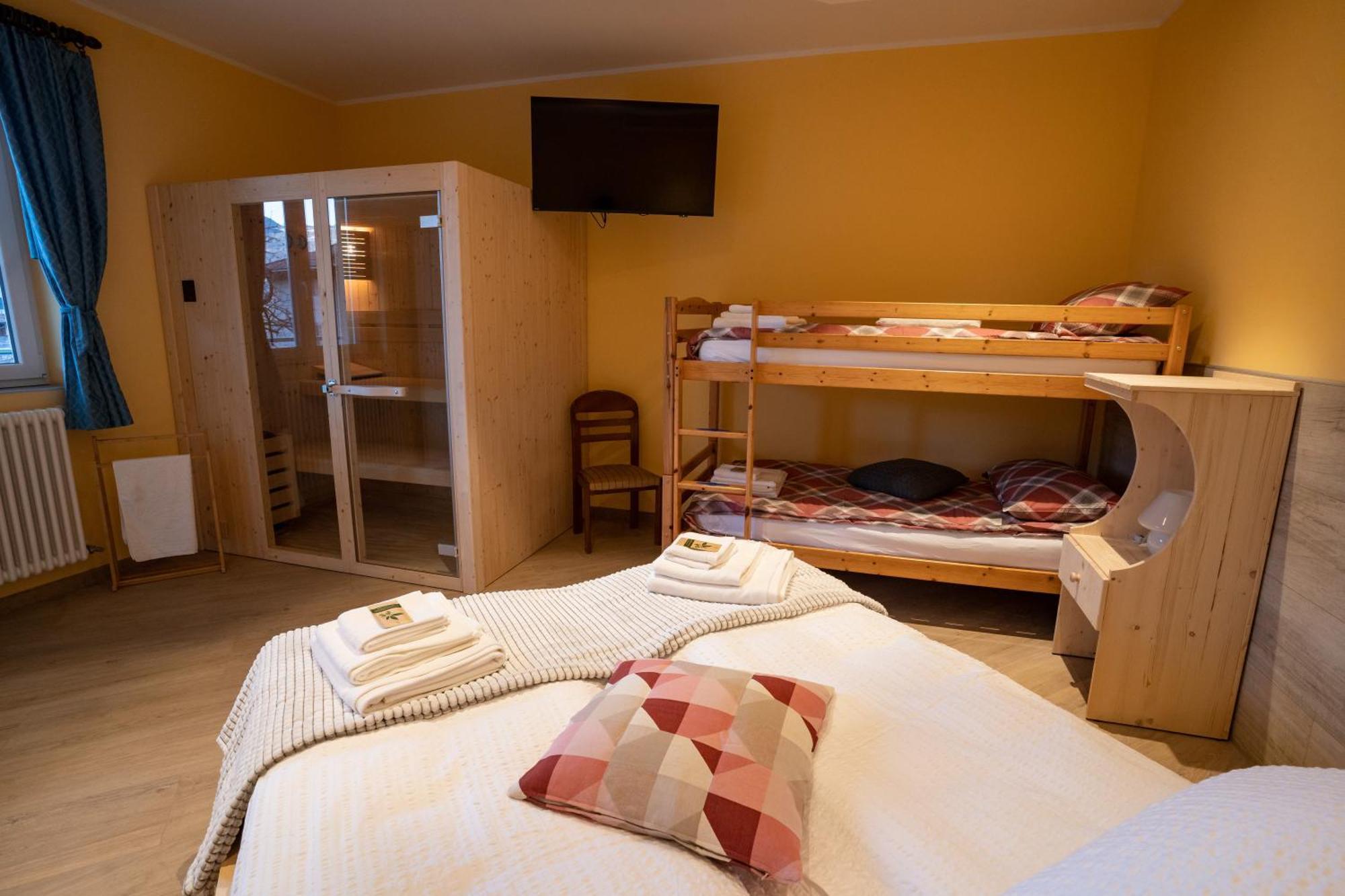 Villa Zoe - Suite Con Sauna Margone  Exterior photo