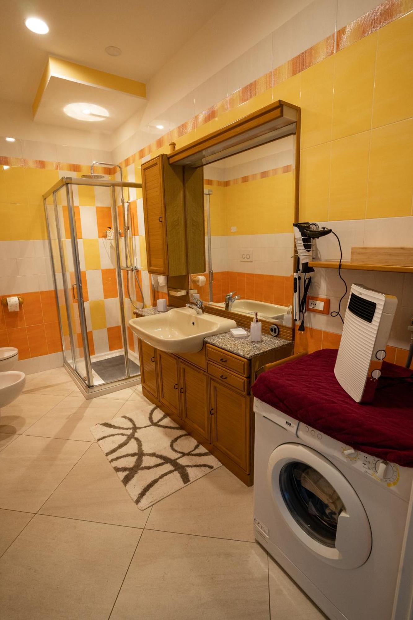 Villa Zoe - Suite Con Sauna Margone  Exterior photo