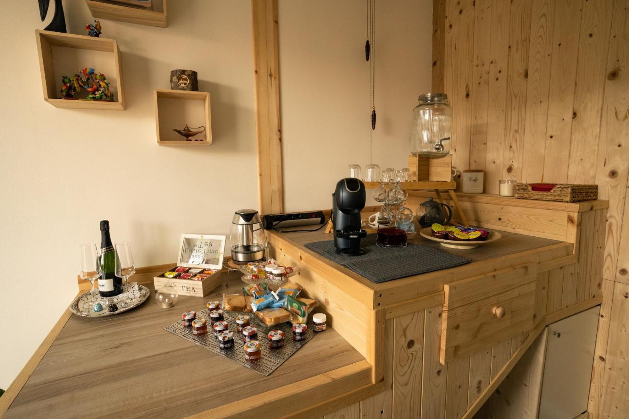 Villa Zoe - Suite Con Sauna Margone  Exterior photo